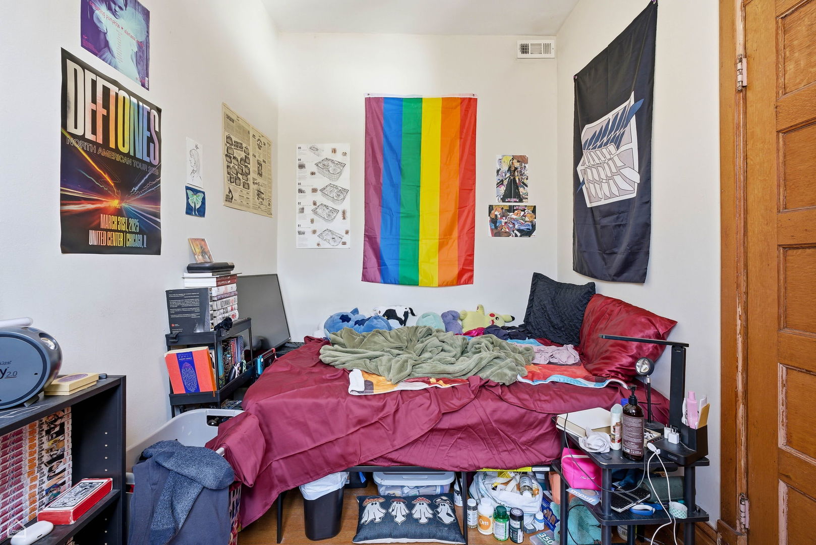 4736 South Prairie Avenue Chicago, IL 60615 - Photo 23 of 39 a bed room with a bed and a chair