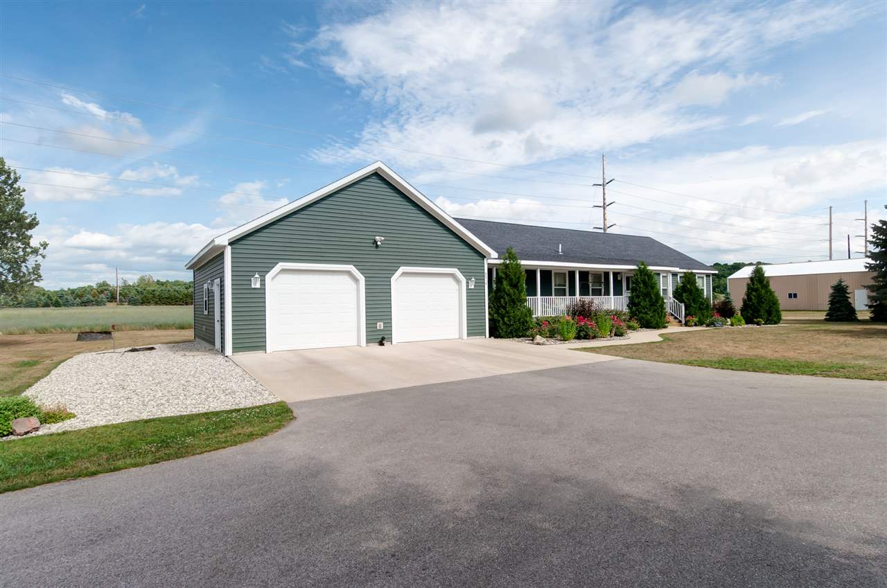 5318 Gray Road Traverse City, MI 49684 - Photo 33 of 44 1820267-32.JPG