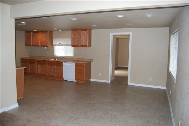 3125 North Center Road Spokane, WA 99212 - Photo 7 of 8