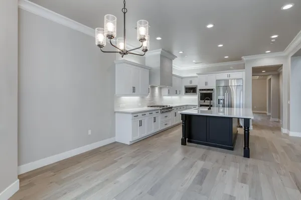 $1,625,000 | 11574 North Range View Drive, Fresno, CA 93730