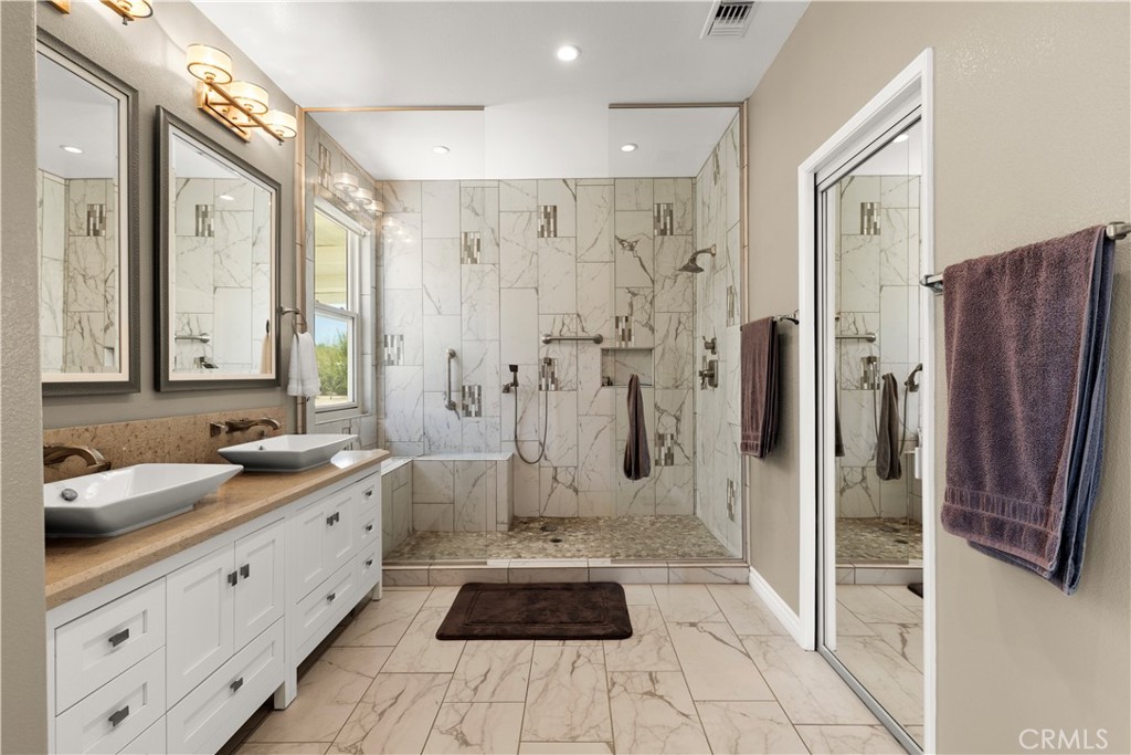 34016 Desert Road Acton, CA 93510 - Photo 31 of 52 Primary bathroom