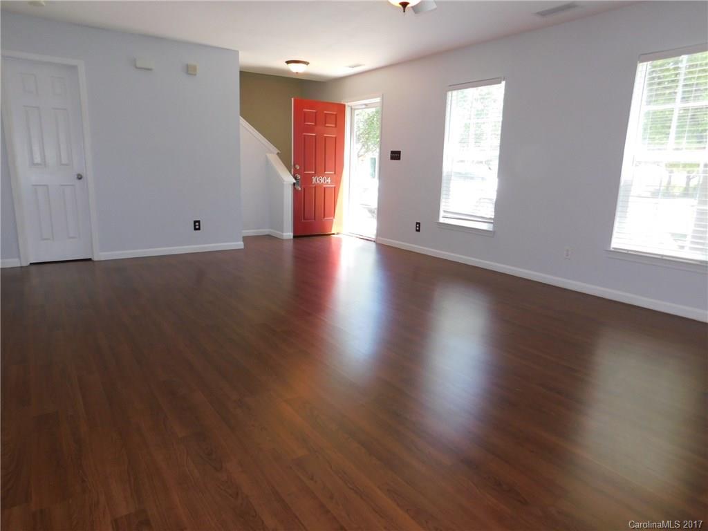 10304 Gold Pan Road Charlotte, NC 28215 - Photo 4 of 24 Gallery Image 4
