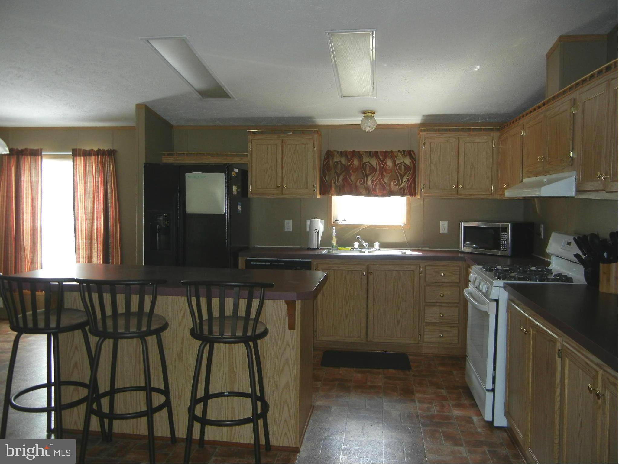 261 Rips Drive Lothian, MD 20711 - Photo 6 of 19 Kitchen