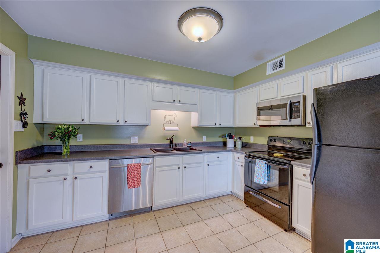 170 Stonebridge Circle Pelham, AL 35124 - Photo 12 of 22