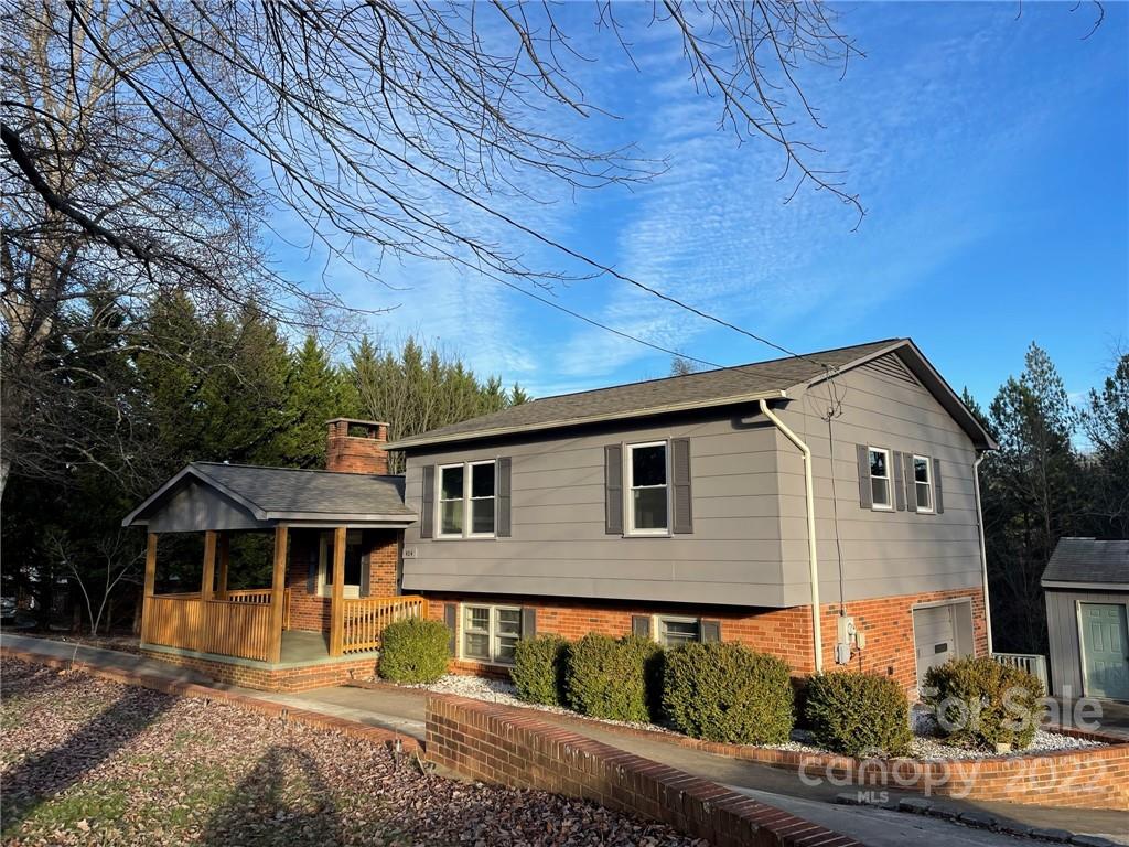 404 Bryant Road Morganton, NC 28655 - Photo 1 of 37 Gallery Image 1