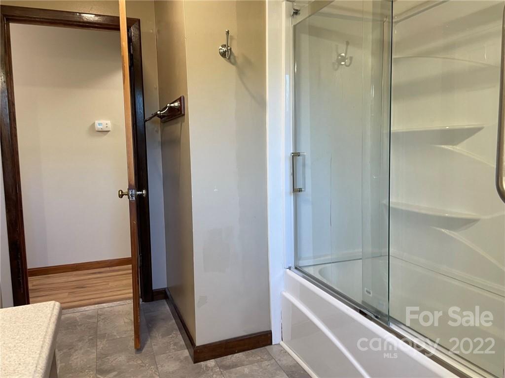 404 Bryant Road Morganton, NC 28655 - Photo 16 of 37 Gallery Image 16