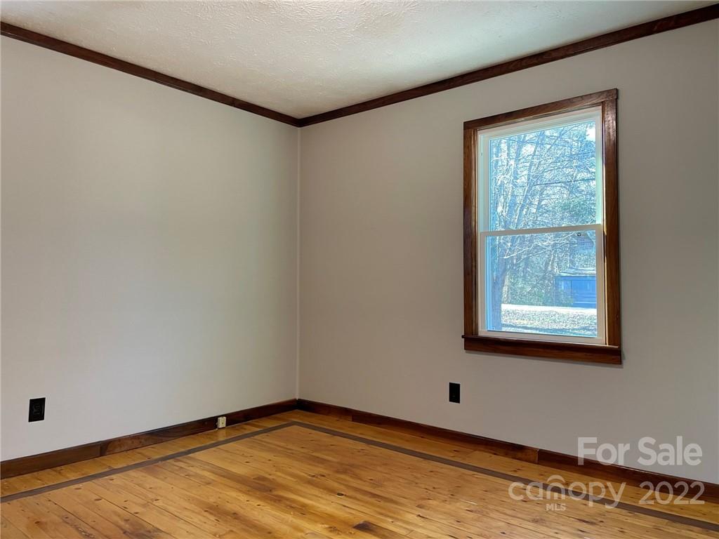 404 Bryant Road Morganton, NC 28655 - Photo 20 of 37 Gallery Image 20