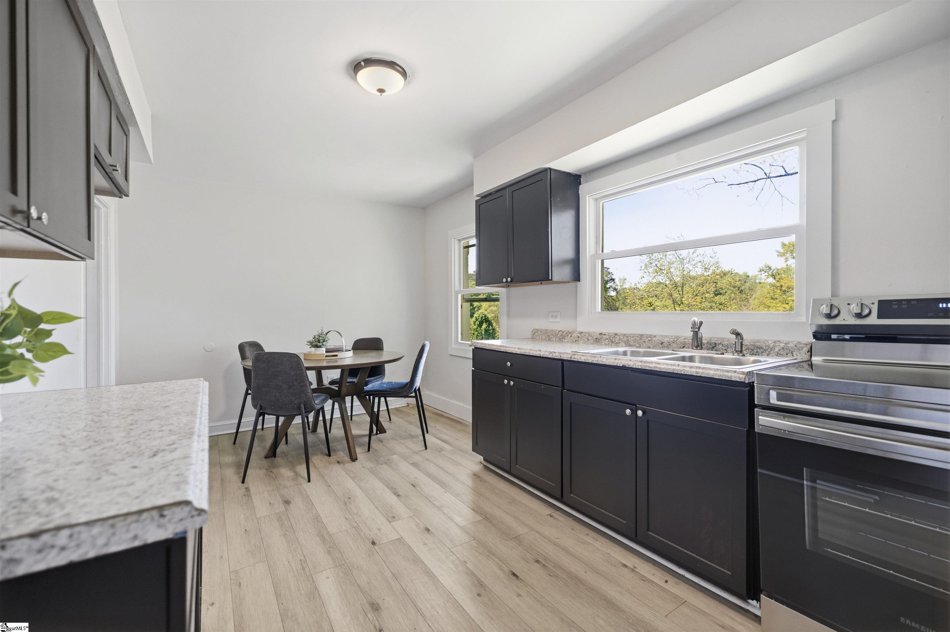 1312 Dooley Street Anderson, SC 29624 - Photo 8 of 25