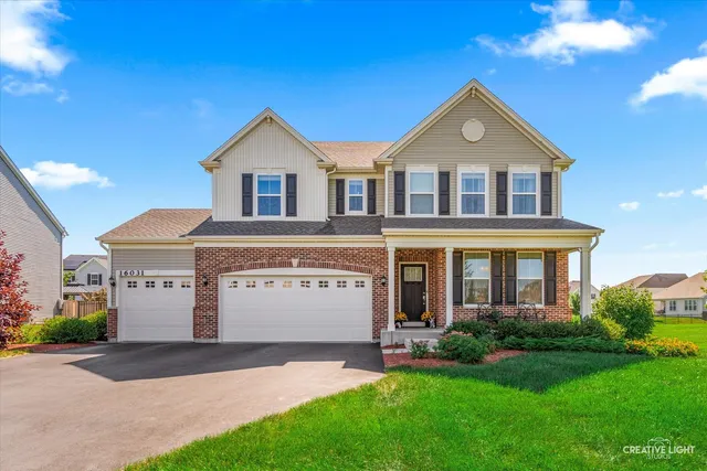 $620,000 | 16031 Crossing Drive, Plainfield, IL 60586