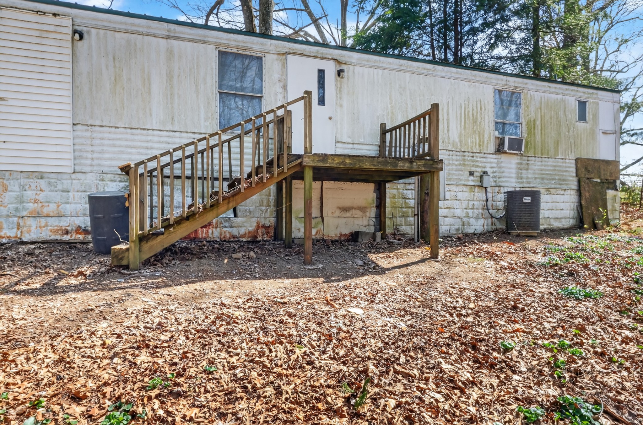 285 George Akins Road Westmoreland, TN 37186 - Photo 15 of 26 a view of a house with a yard