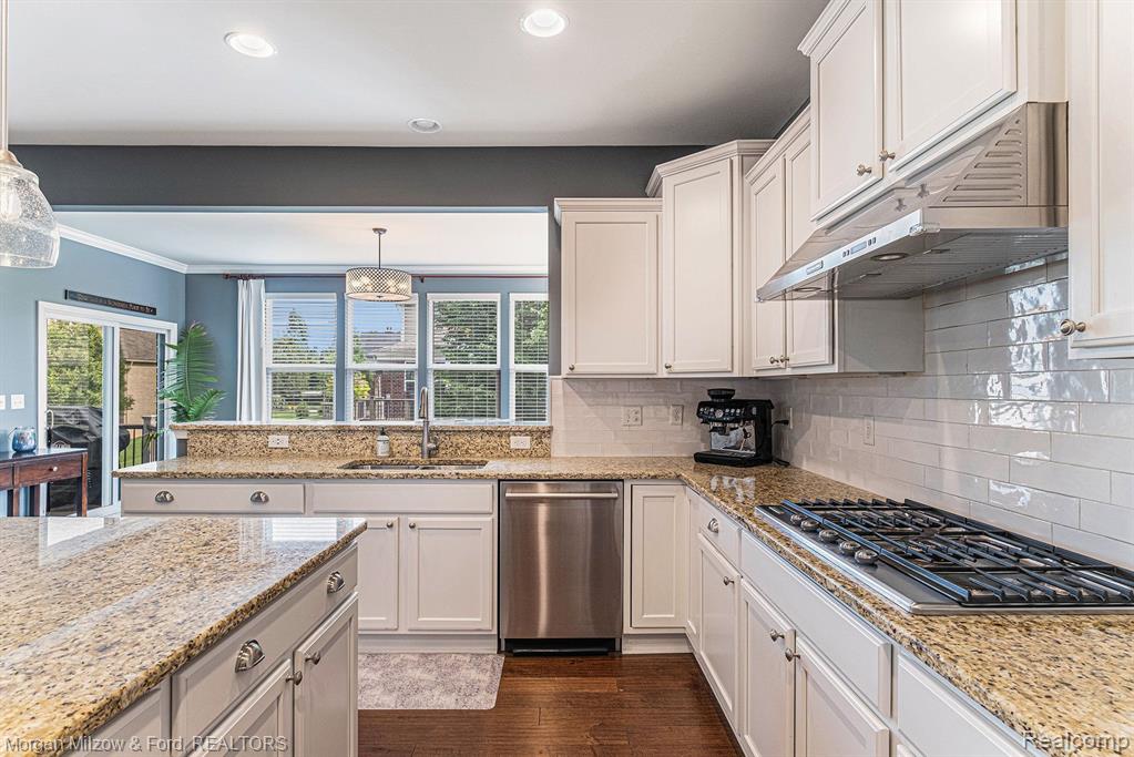 6941 Oakhurst Ridge Road Clarkston, MI 48348 - Photo 17 of 59