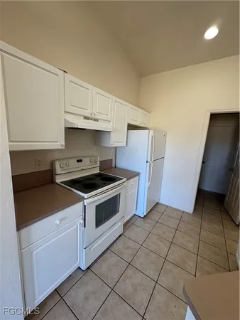 $1,700 | 2702 Southwest 9th Avenue, Cape Coral, FL 33914