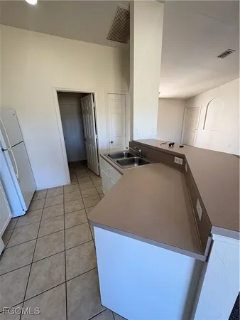 $1,700 | 2702 Southwest 9th Avenue, Cape Coral, FL 33914