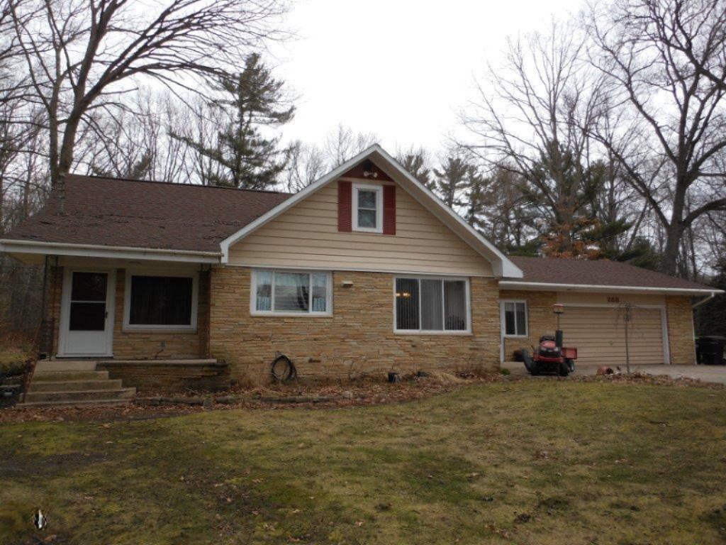 288 West Giles Road Muskegon, MI 49445 - Photo 2 of 45 288 W. Giles Rd. Muskegon 49445 028