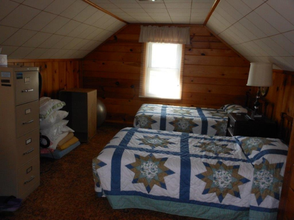 288 West Giles Road Muskegon, MI 49445 - Photo 23 of 45 005