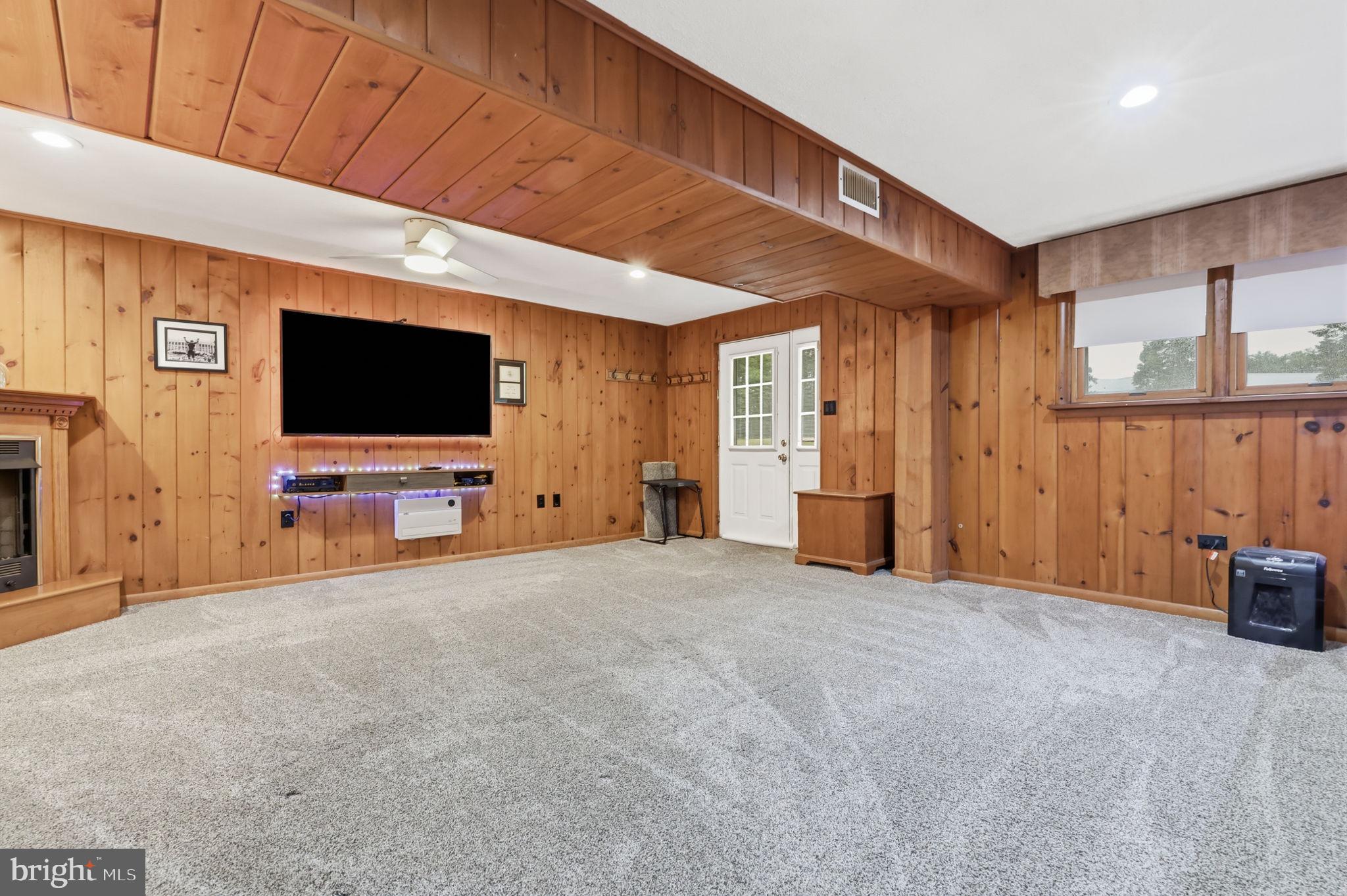 206 New Road Horsham, PA 19044 - Photo 23 of 34