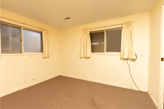 $299,900 | 24 Sunset Drive, Cary, IL 60013