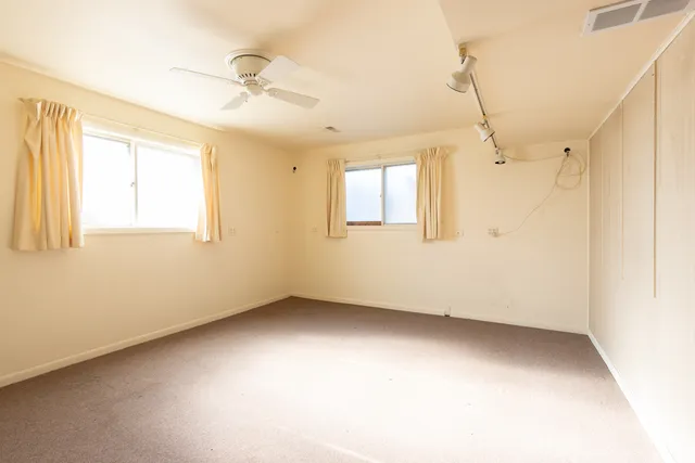 $299,900 | 24 Sunset Drive, Cary, IL 60013