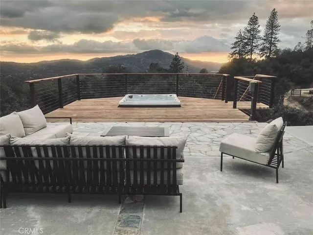 $729,000 | 40903 Jean Road East, Oakhurst, CA 93644