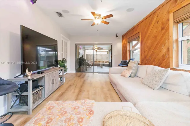 $549,900 | 9908 Northwest 46th Court, Sunrise, FL 33351