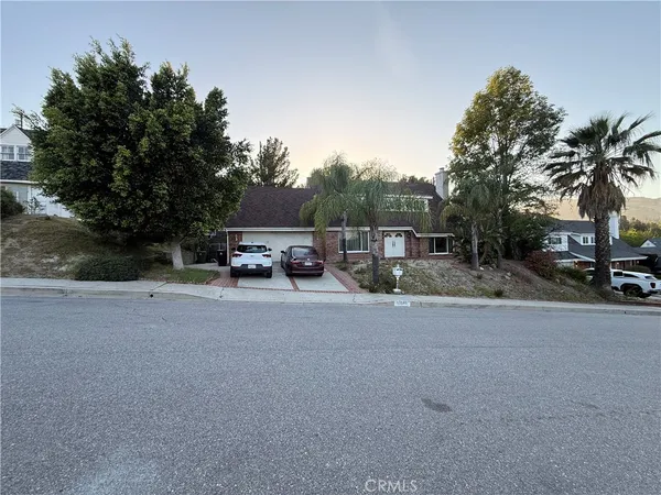 $2,100 | 12119 Bambi Place, Granada Hills, CA 91344