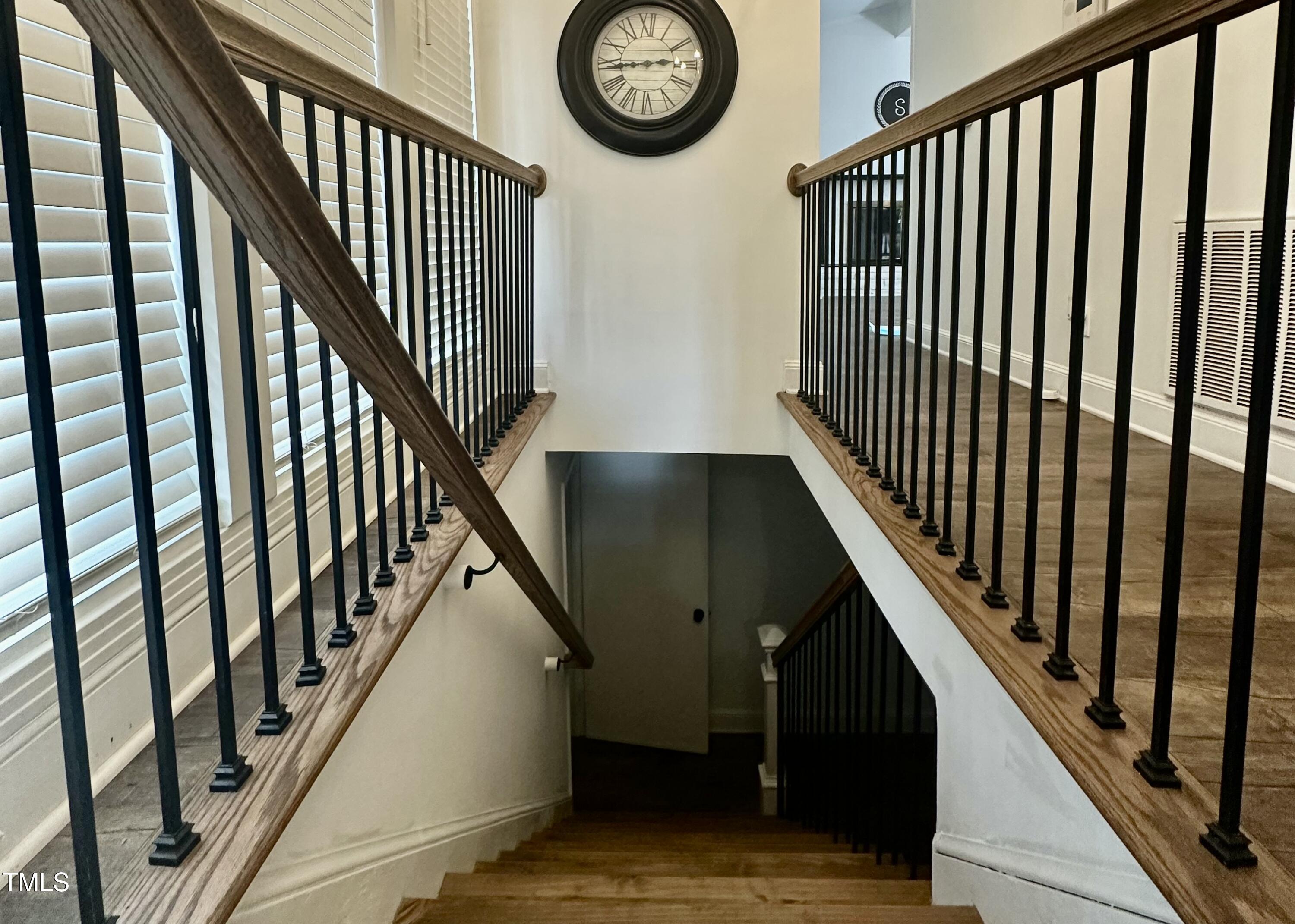 518 Edwin Court Roxboro, NC 27573 - Photo 17 of 30 Stairs