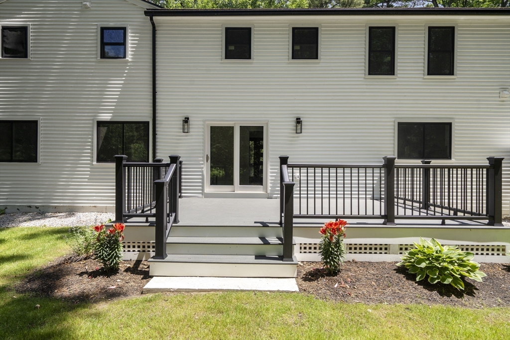241 Prospect Street Franklin, MA 02038 - Photo 37 of 42