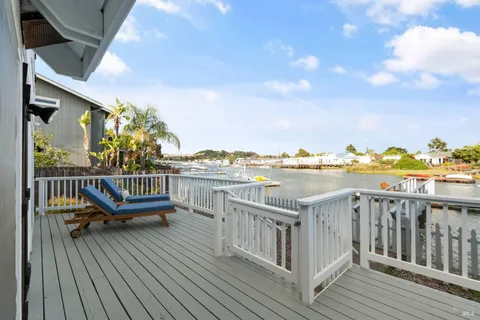 $2,600,000 | 182 Riviera Circle, Larkspur, CA 94939