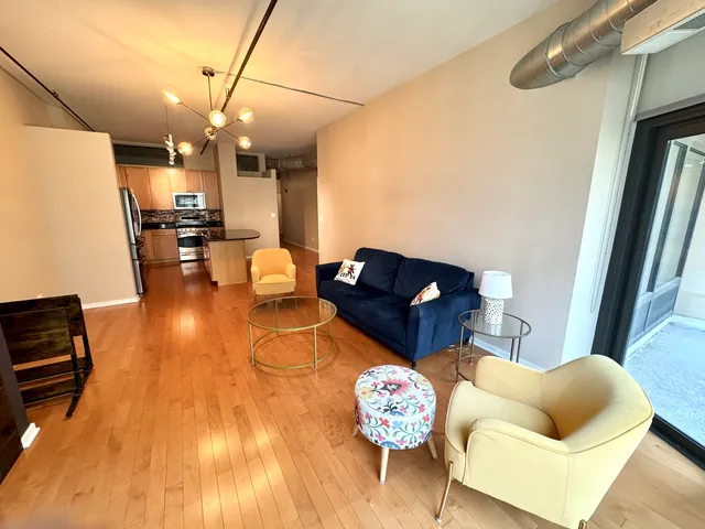 $3,000 | 520 South State Street, Unit 1103, Chicago, IL 60605