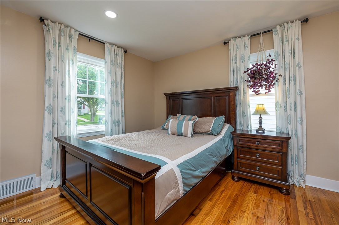 1596 Winchester Road Cleveland, OH 44124 - Photo 19 of 35 Gallery Image 19