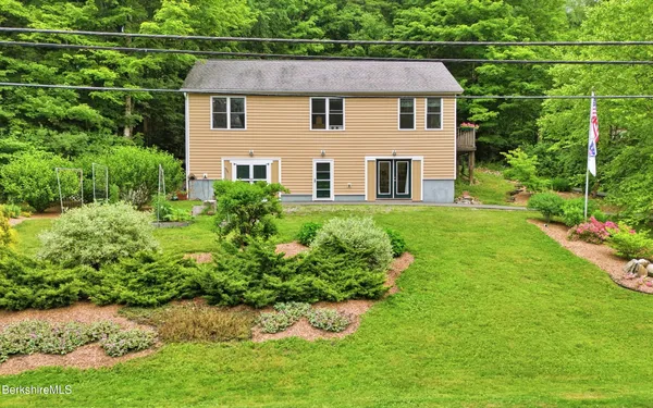 $549,000 | 26 Mahkeenac Road, Stockbridge, MA 01262