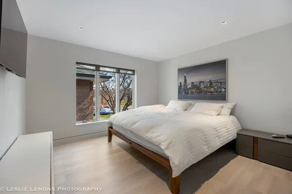 $825,000 | 2 Oak Brook Club Drive, Unit C303, Oak Brook, IL 60523