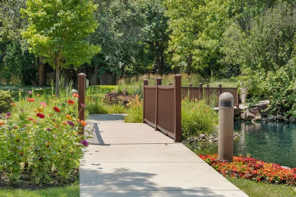 $825,000 | 2 Oak Brook Club Drive, Unit C303, Oak Brook, IL 60523