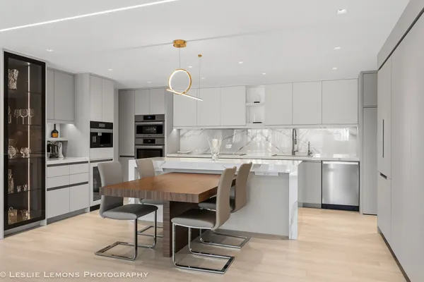 $825,000 | 2 Oak Brook Club Drive, Unit C303, Oak Brook, IL 60523