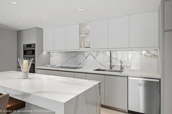 $825,000 | 2 Oak Brook Club Drive, Unit C303, Oak Brook, IL 60523