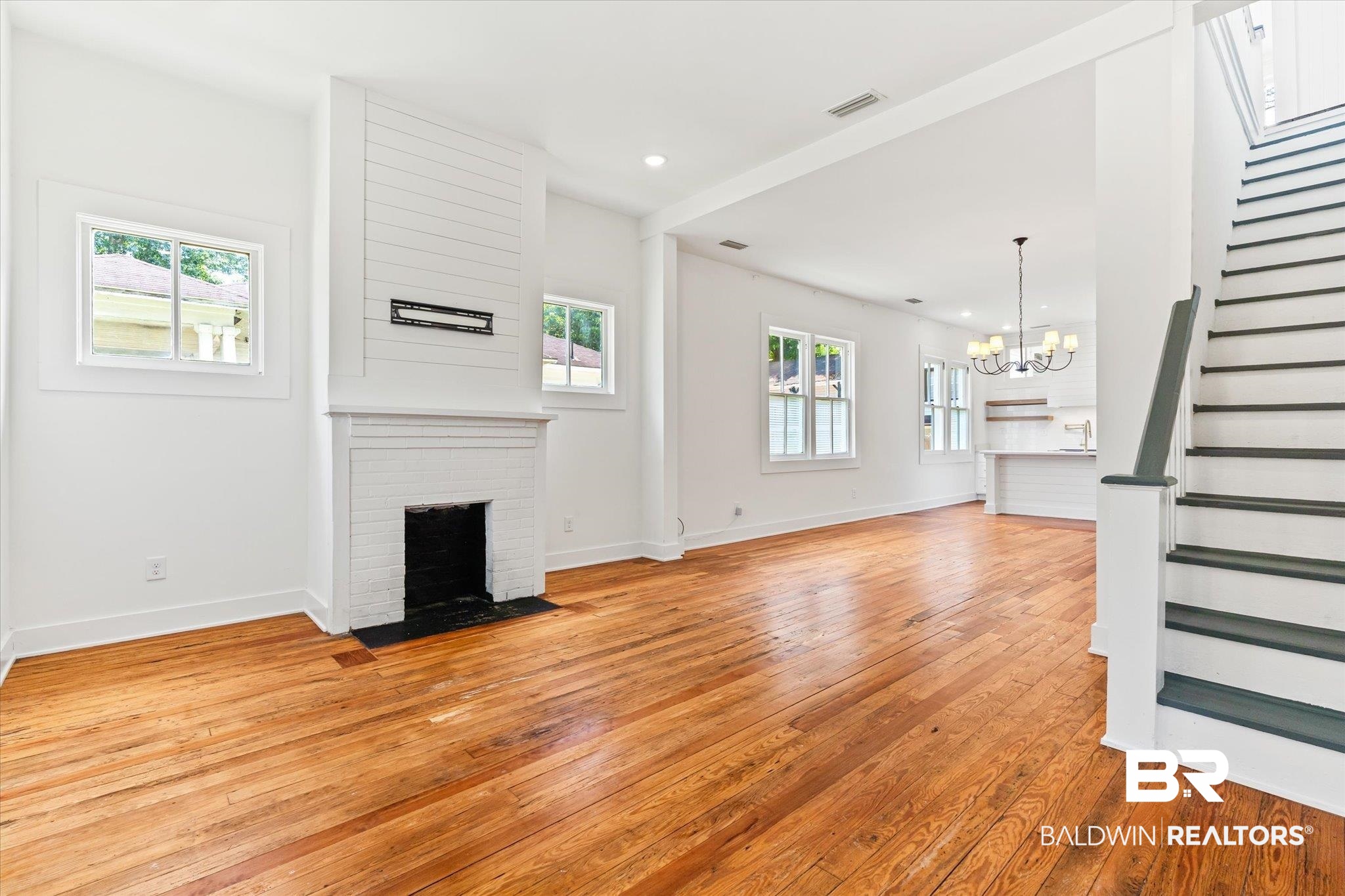 114 Espejo Street Mobile, AL 36604 - Photo 4 of 33
