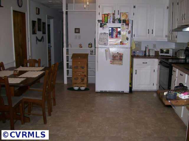 11331 Gravier Road Midlothian, VA 23112 - Photo 3 of 6 Gallery Image 3