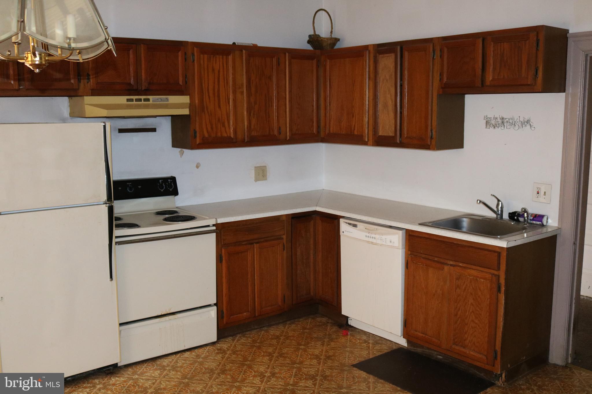 631 East High Street Pottstown, PA 19464 - Photo 13 of 19 Apartment