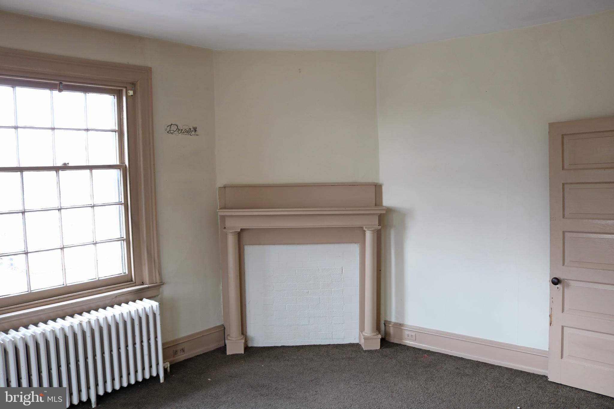 631 East High Street Pottstown, PA 19464 - Photo 15 of 19 Apartment