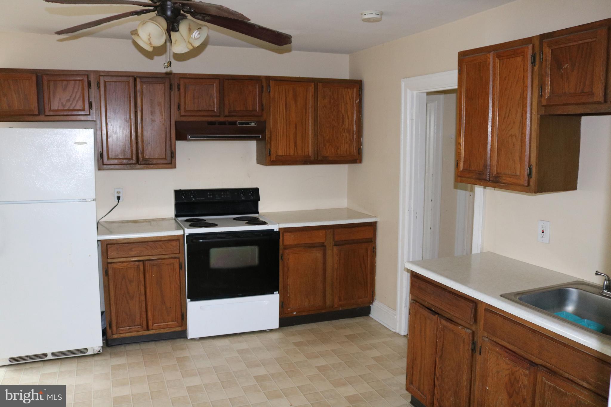631 East High Street Pottstown, PA 19464 - Photo 17 of 19 Apartment