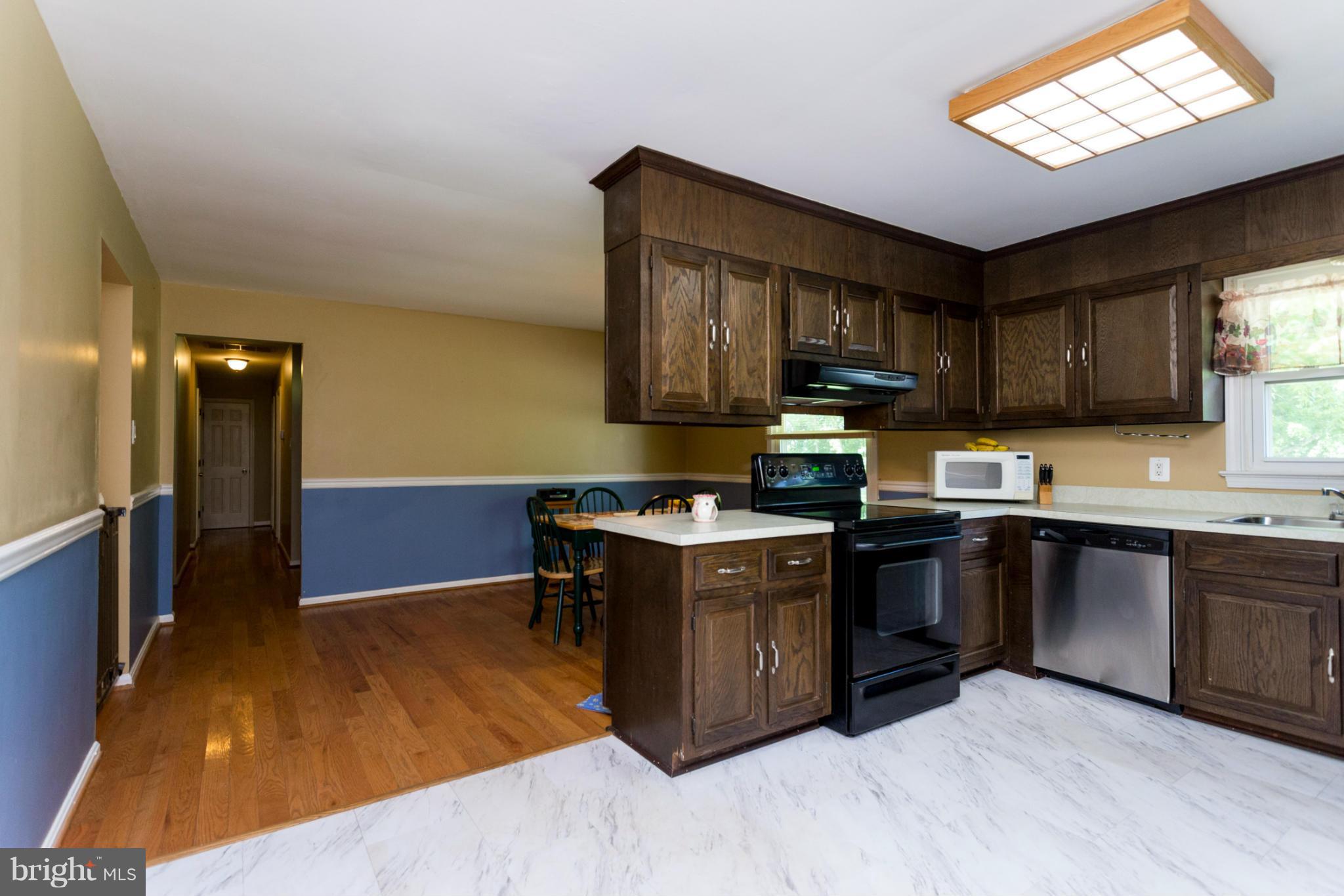 10029 Routts Hill Road Warrenton, VA 20186 - Photo 8 of 30 Kitchen