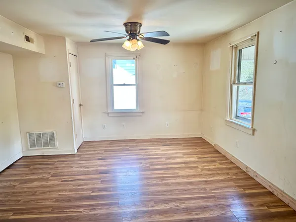 $120,000 | 2515 West Beverley Street, Staunton, VA 24401