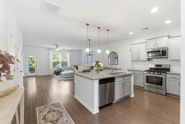 $520,000 | 2567 KINGSFIELD Street, Mount Pleasant, SC 29466