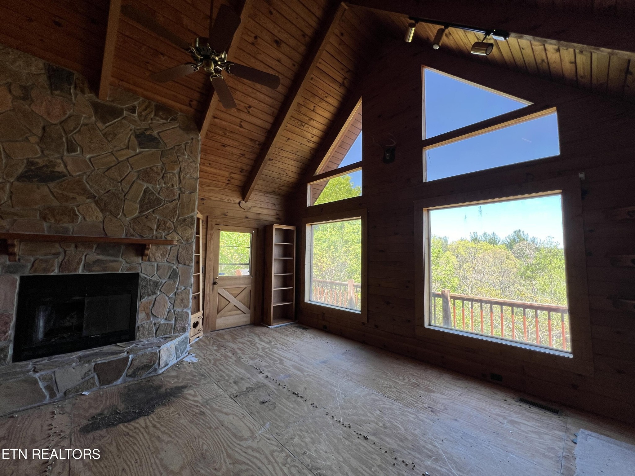 1552 Riggs Chapel Road Harriman, TN 37748 - Photo 4 of 25 Gallery Image 4