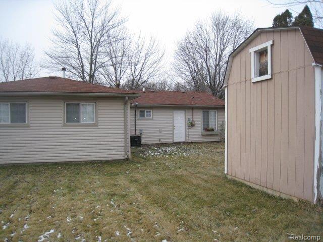 15421 Colbert Street Romulus, MI 48174 - Photo 2 of 6 Back of Home