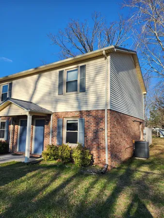 $950 | 105 Helen Street, Unit B, Tullahoma, TN 37388