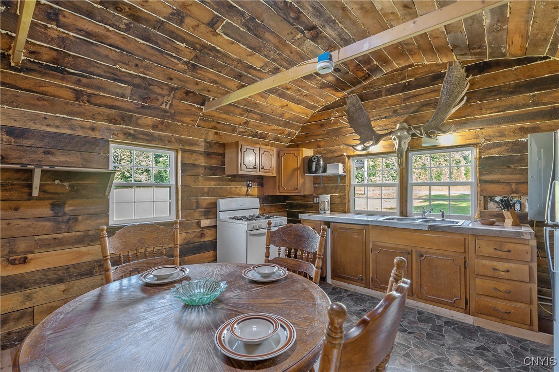 23 Chilton Road Williamstown, NY 13493 - Photo 5 of 32