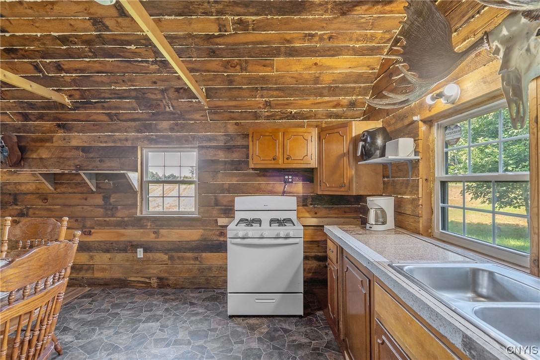 23 Chilton Road Williamstown, NY 13493 - Photo 9 of 32