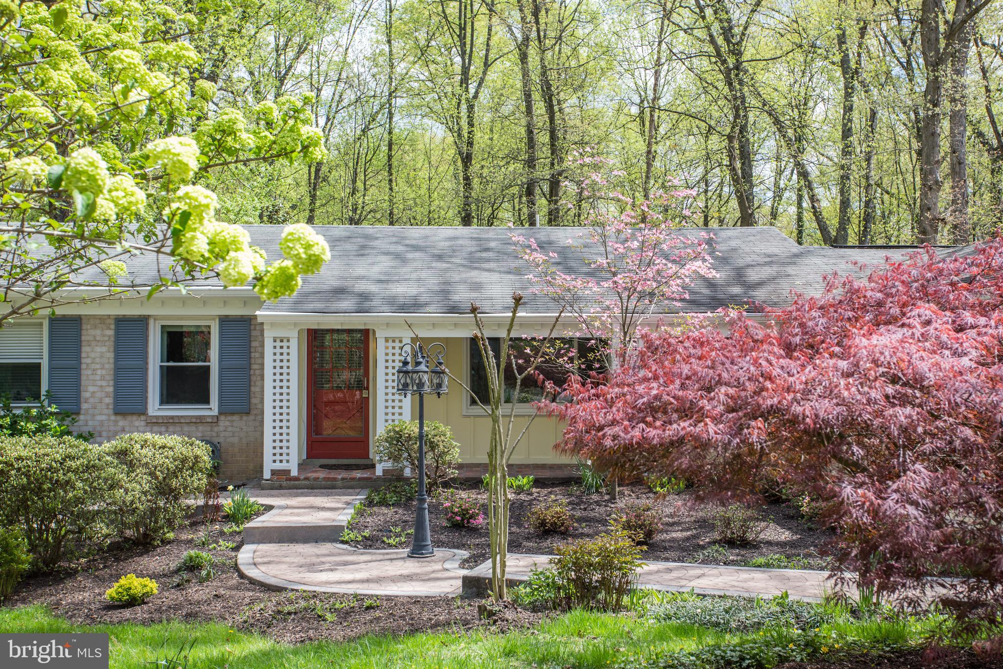 2505 Goldcup Lane Reston, VA 20191 - Photo 3 of 84
