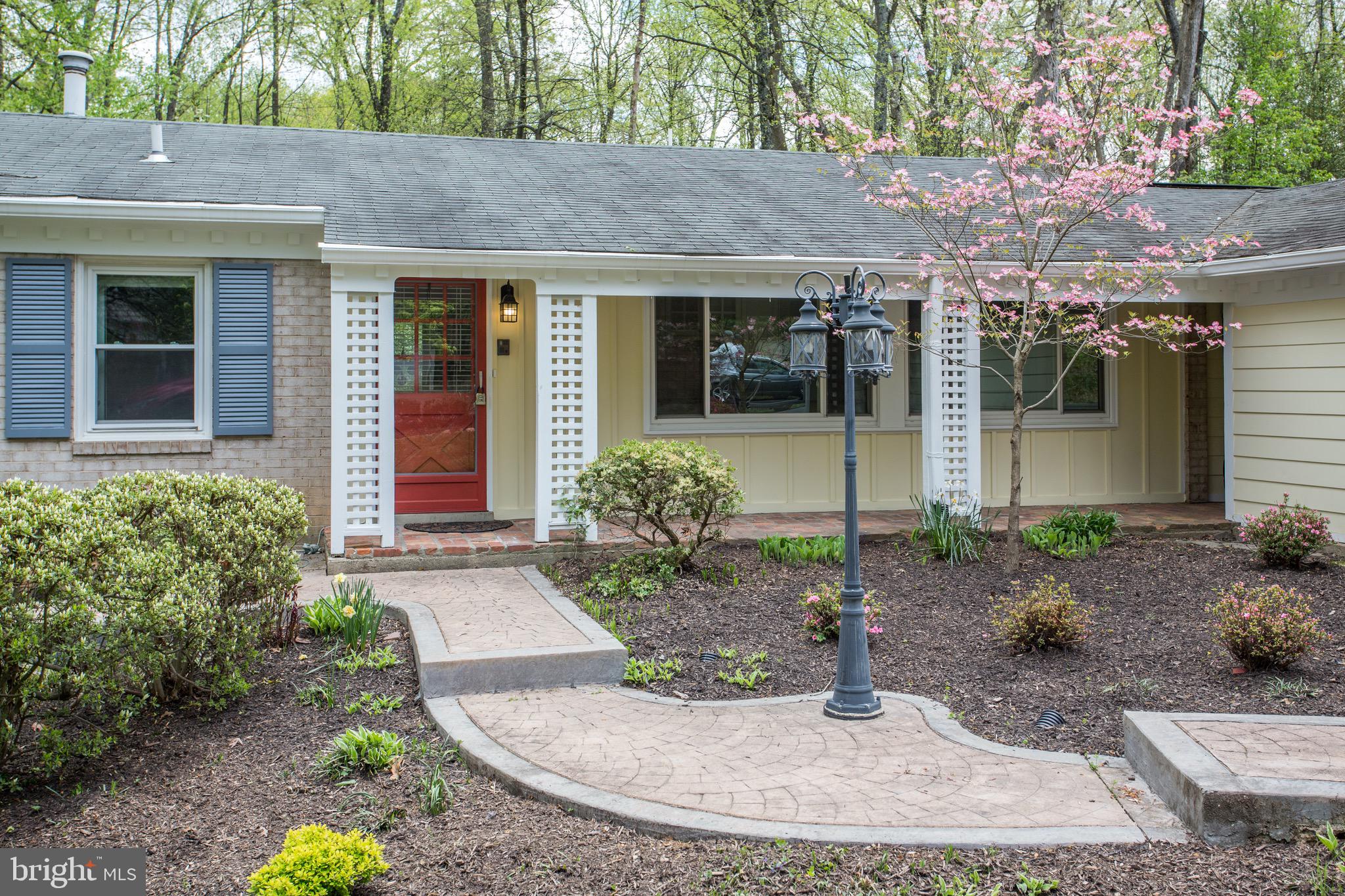 2505 Goldcup Lane Reston, VA 20191 - Photo 4 of 84